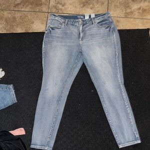 Women's Light Blue Jeans
